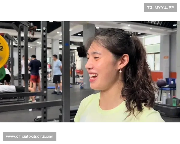 运动与娱乐的深度交锋:张雨霏主持《泳者无畏》的挑战与反思 运动与娱乐的深度交锋:张雨霏主持《泳者无畏》的挑战与反思